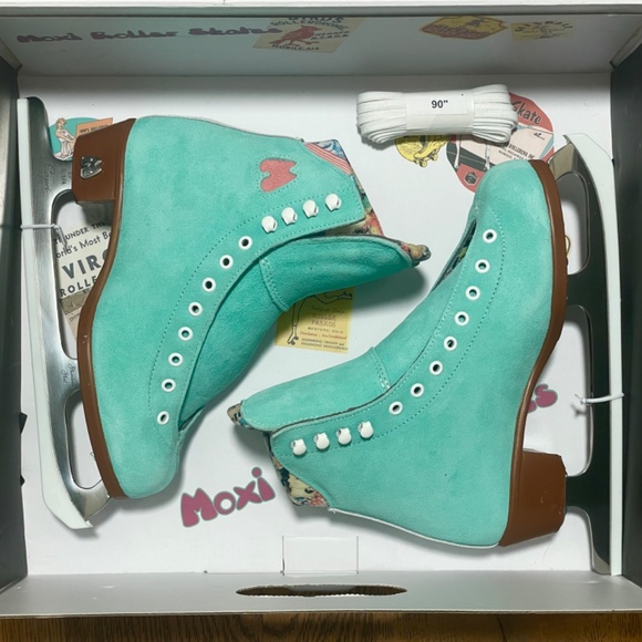 Moxi Ice Skates / Color "Floss" / Size 4 / New - Picture 2 of 11